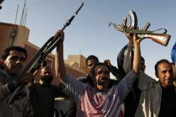 قوات القذافي تستعيد السيطرة على راس لانوف في شرق ليبيا