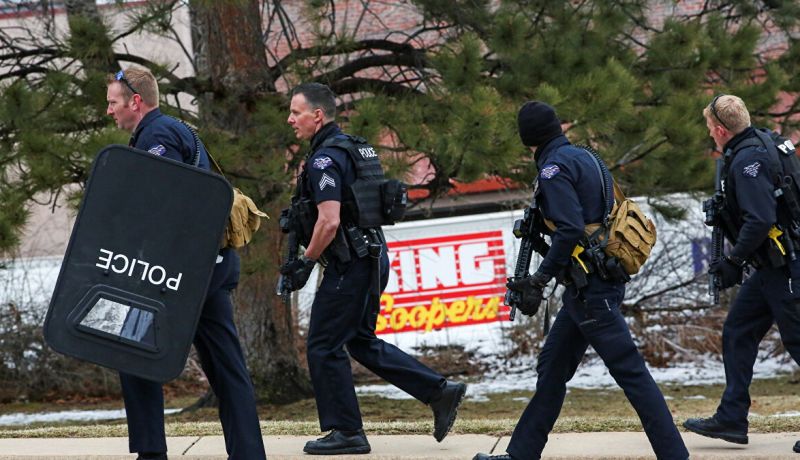 10 قتلى بعملية إطلاق نار في كولورادو الأمريكية