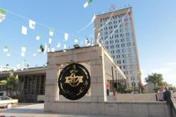 تنحية المدير العام للإذاعة شعبان لوناكال وتعيين نصيرة شريذ مديرة القناة الثالثة