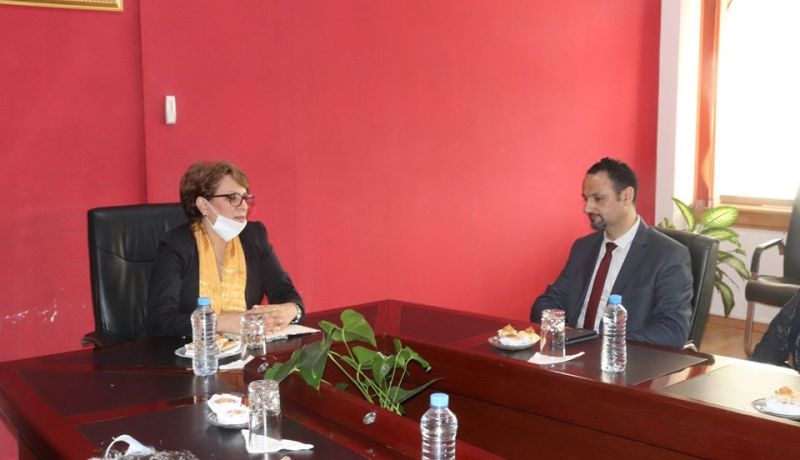 بالصور.. مراسيم تسليم المهام بين مليكة بن دودة وكاتب الدولة للإنتاج الثقافي سليم دادة