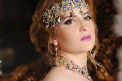 بالفيديو كنزة مرسلي تنفي اشاعة تمثيلها لدور وردة الجزائرية