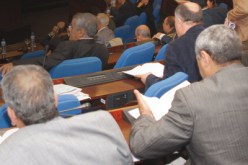 مناقشة مشروعي قانوني السمعي البصري والمناجم بين 5و8 جانفي 2014