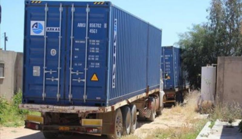 سكيكدة: الدرك يحجز حاويتين محملتين بالماكياج تم إخراجهما من الميناء بتصريح مزيف