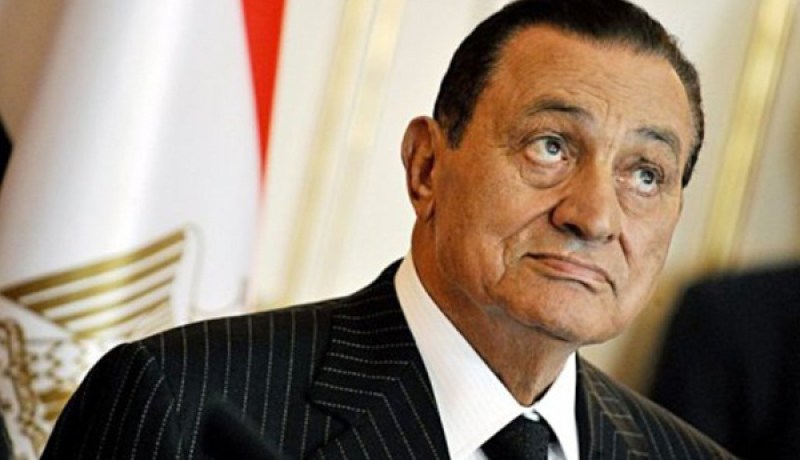 النيابة المصرية تتهم مبارك باستغلال سلطانه والاستيلاء على أموال الشعب
