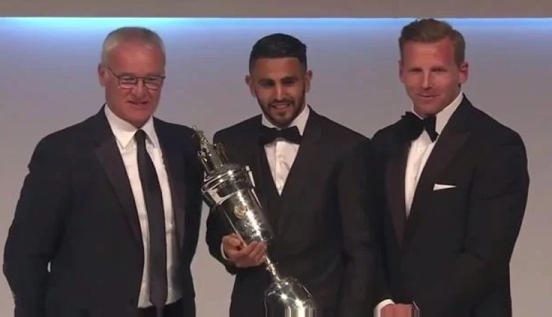 بالفيديو رياض محرز لم يكن يعلم أنه أول لاعب إفريقي يحصل على جائزة أفضل لاعب