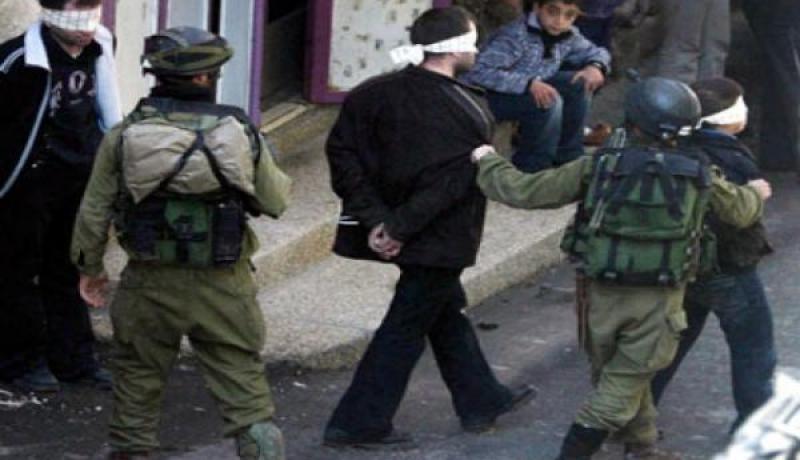 قوات الاحتلال تأسر 5 فلسطينيين بالضفة الغربية و4 صيادين بغزة