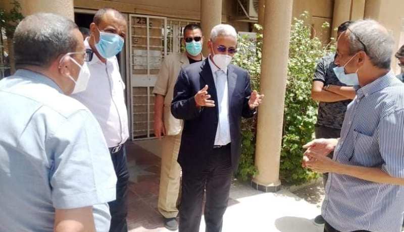 والي بسكرة يقف على مدى جاهزية عيادة الرازي لاستقبال مرضى كورونا