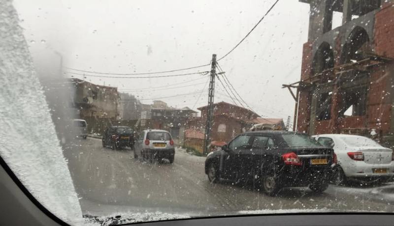 تساقط الثلوج في العاصمة