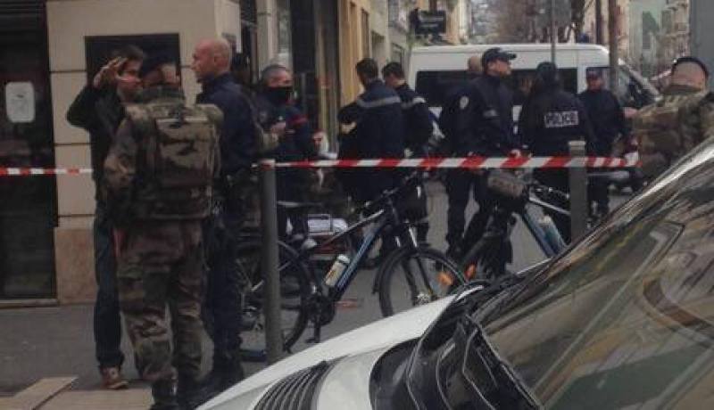 جرح جنديين فرنسيين في هجوم امام مركز يهودي في فرنسا