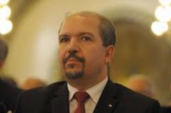 محمد عيسى يدعو الحجاج الجزائريين الى الالتفاف حول الامام