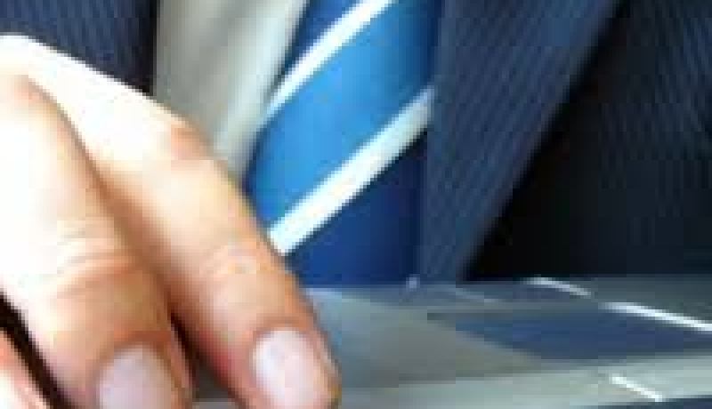 ضرورة التطبيق الصارم لبرامج السلامة المهنية