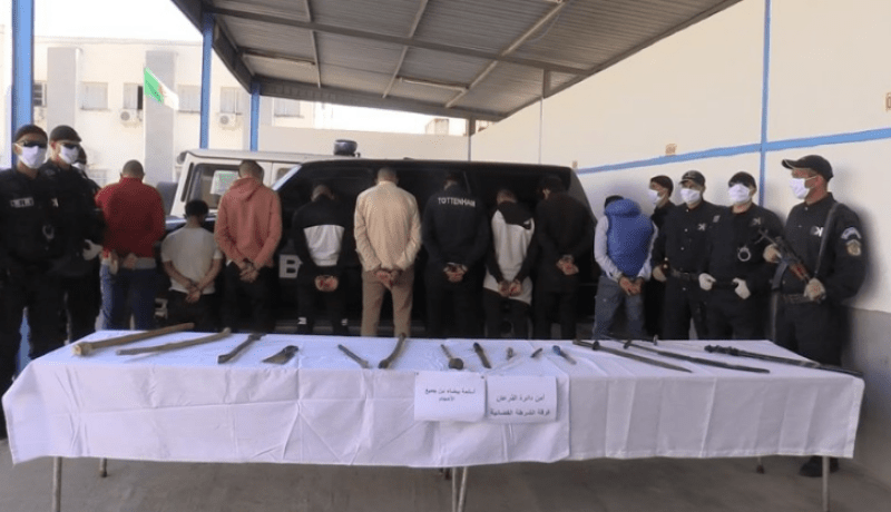 الطارف: الحبس لـ 12متهما بالاعتداء على عناصر الشرطة بالذرعان أثناء تطبيق الحجر الصحي