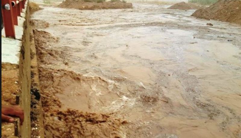 هلاك إمرأة وفقدان إبنيها جراء سيول جارفة بالجلفة