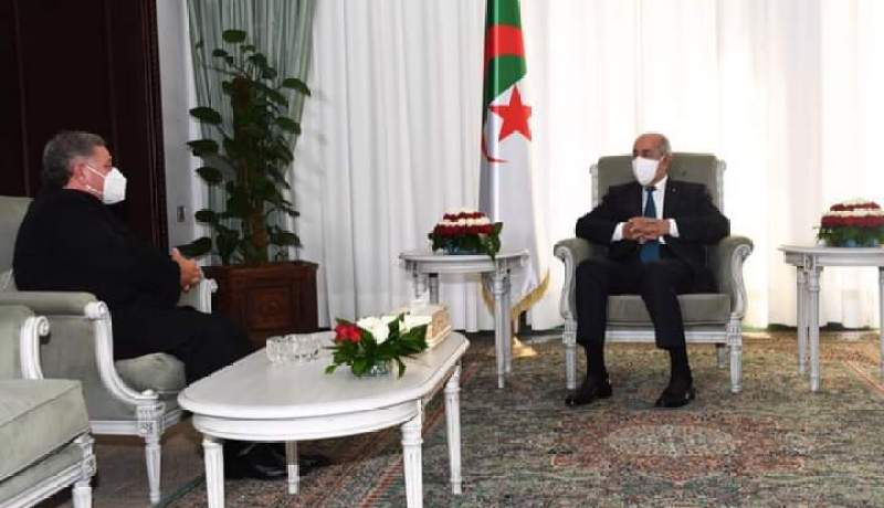 سفير الفاتيكان يؤدي زيارة وداع لرئيس الجمهورية