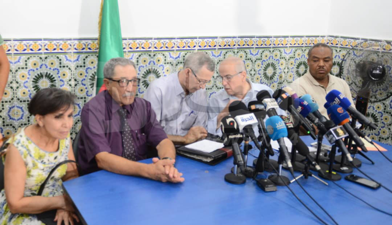 هيئة الحوار تلتقي وفدا من شباب الحراك بخنشلة والشلف