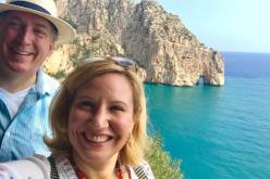 السفير الأمريكي وزوجته يغادران أرض الوطن: “ستبقى الجزائر محفورة بقلبينا وعقلينا للأبد”