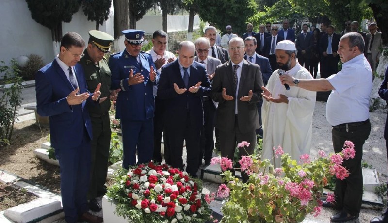 بلمهدي يزور قبر العلامة عبد الحميد بن باديس