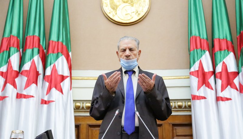 أعضاء مجلس الأمة يترحمون على المجاهدين بلعيد عبد السلام وحمود شايد وشهيدي الواجب الوطني