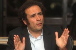 حمزاوى: سأقاطع الانتخابات ولن أعطى صوتى لمرسى أو شفيق