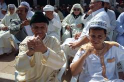 بالصور والفيديو أول صلاة جمعة في  المسجد الكبير ابن باديس بوهران