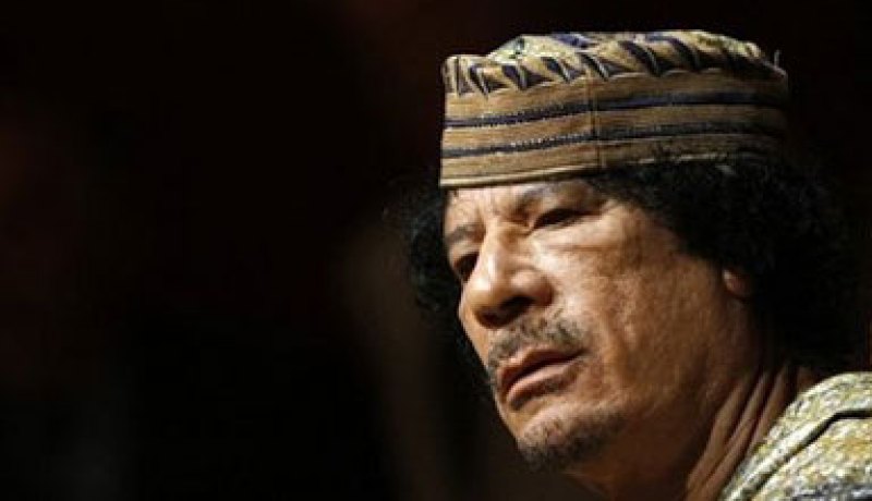 الصحف التونسية تتحدث عن “مناورات” القذافي والخيارات “المرة”