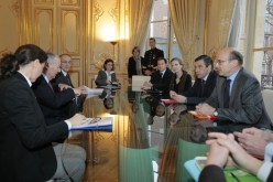 قمة دولية “حاسمة” اليوم في باريس بشأن تدخل عسكري في ليبيا