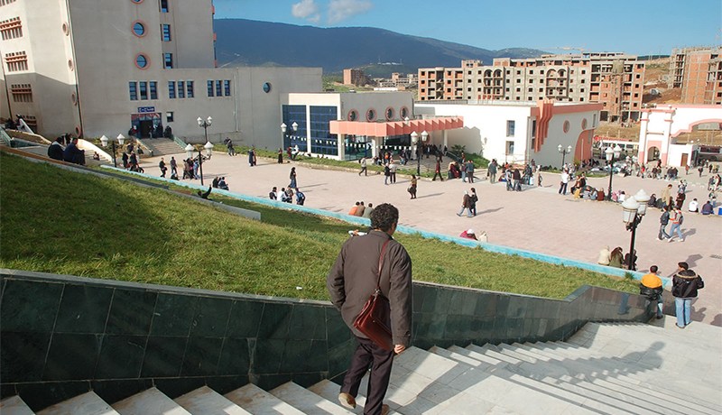 الجامعيون الجدد يقومون بايداع طلبات التحويل عبر البريد الالكتروني