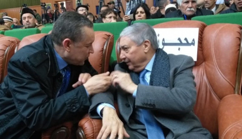 بخليلي يعلن دعم بن فليس.. وتوقيف رافضين للإنتخابات خلال تجمع شعبي في تيارت