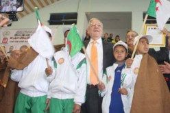 حكاية البرنوس..ولد عباس يرد على عمارة بن يونس..!!