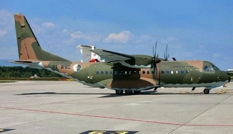 الجيش يخصص 9 طائرات عسكرية لنقل مناصري الخضر إلى القاهرة