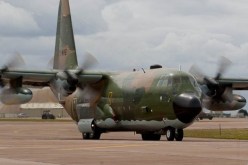 6 طائرات عسكرية لنقل 600 مناصر جزائري إلى مصر