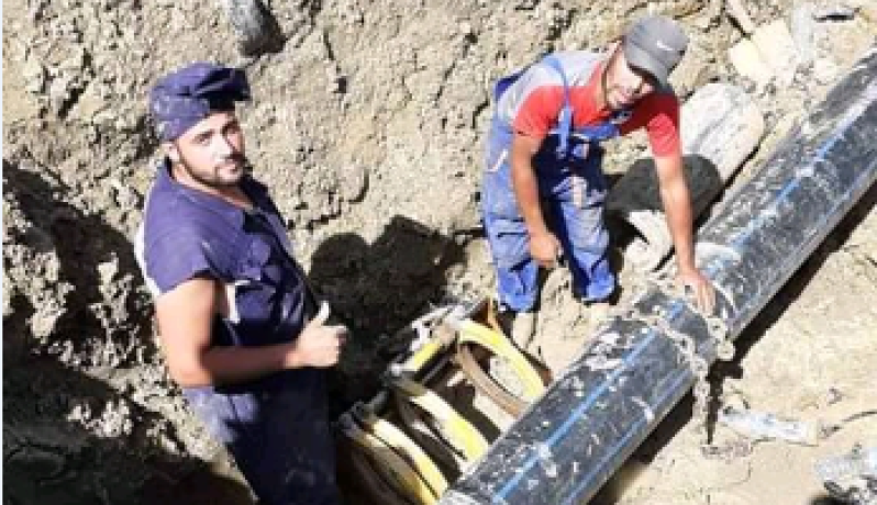 الجزائرية للمياه تصلح العطب المتسبب في إنقطاع المياه بـ 3 بلديات في الشلف