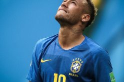 نيمار يكشف سرّ بكائه بعد الفوز على كوستاريكا