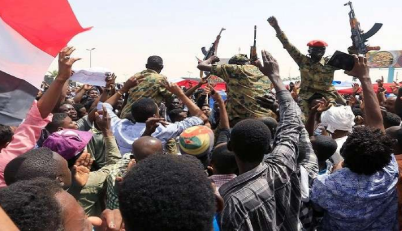 دعوة دولية إلى تبني حوار شامل في السودان والانتقال لحكم مدني