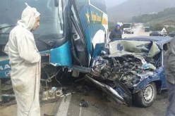 3 قتلى و10 جرحى إثر اصطدام حافلة بسيارة في وهران