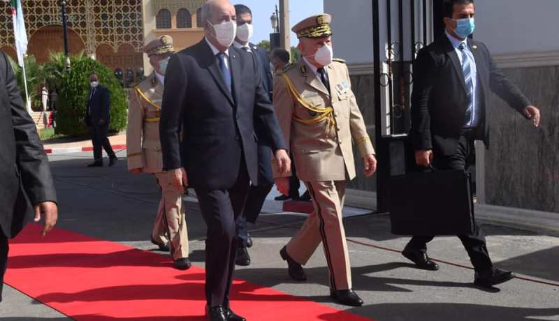 رئيس الجمهورية يشرع في زيارة إلى مقر وزارة الدفاع الوطني