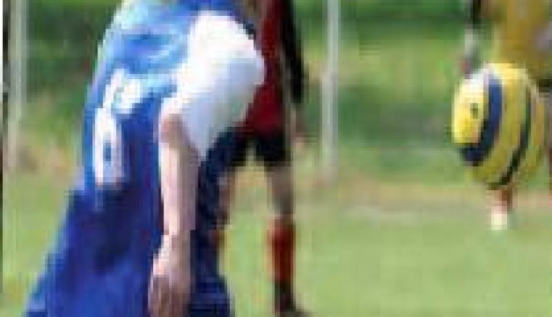 لاعب كرة قدم يعتدي بالضرب على ضابط شرطة بتيسمسيلت