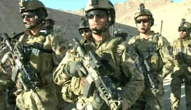 وحدات من القوات الخاصة البريطانية تشارك في مطاردة قادة القاعدة في اليمن