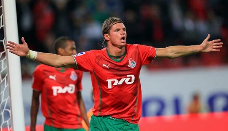 بالصور لاعب لوكوموتيف موسكو تاراسوف مهدد بعقوبة والسبب