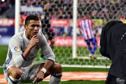 كريستيانو رونالدو يحطم رقما جديدا ويعانق جائزة أفضل لاعب