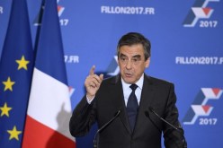 بالصور .. اليمين الفرنسي يقدم فرانسوا فيون للانتخابات الرئاسية العام المقبل