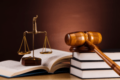 السجن المؤبد لمحامية تقود شبكة لتهريب المخدرات من وهران إلى بسكرة!