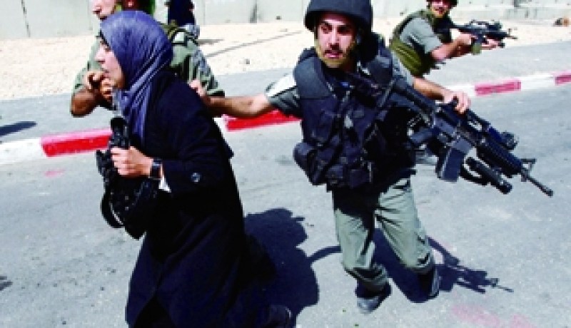 اعتقال 112 امرأة فلسطينية خلال 2014