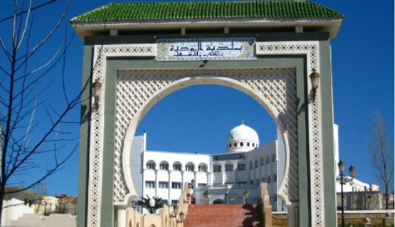 موظف بالحالة المدنية في بلدية المدية يصادق على وثائق مزورة لسيارات مسروقة