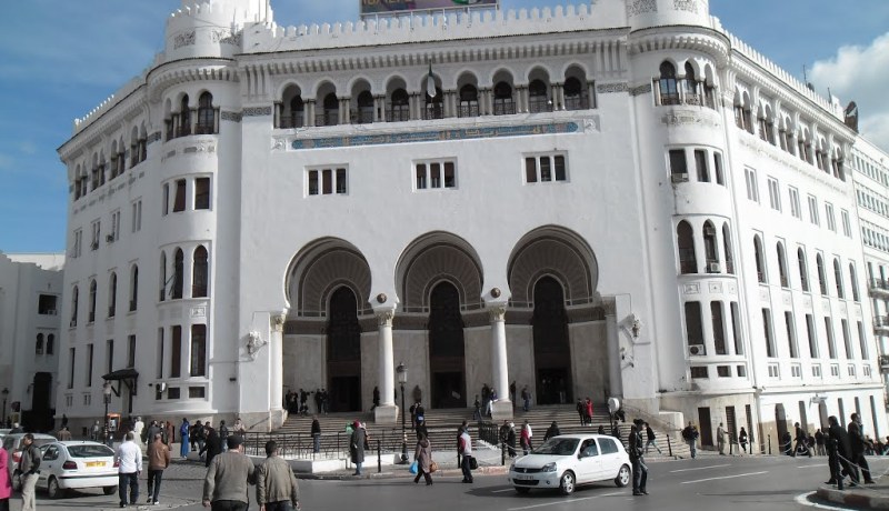 بريد الجزائر يتخذ تدابير خاصة استجابة للطلب المتزايد على الخدمات البريدية
