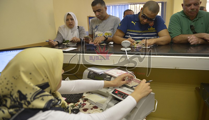 الجزائريون سحبوا 5900 مليار سنتيم في 72 ساعة لشراء الكباش