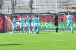 بالصور.. “الحمراوة” متقدمة على سوسطارة بهدف دون رد في الشوط الأول