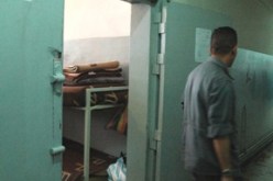 سجين بالمؤسسة العقابية ينتحر برباط حذائه