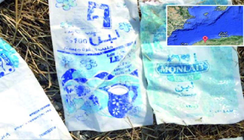 نفايات جزائرية تغزو شواطئ إيبيزا الإسبانية