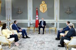 تونس ترسل طائرتين محملتين بالمساعدات إلى لبنان وتجلب 100 جريح لعلاجهم